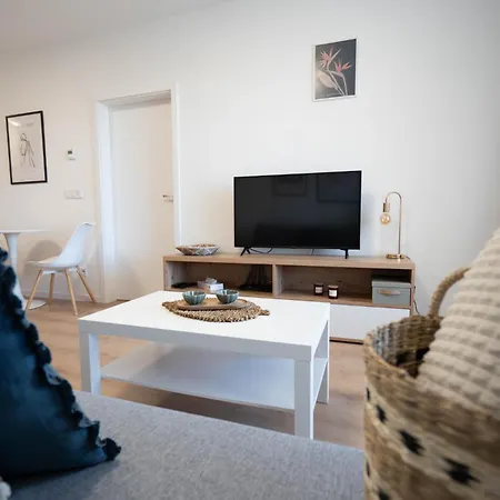 Centrum-vusch Parking Included