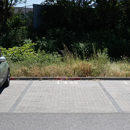 Centrum-vusch Parking Included Apartman Kassa